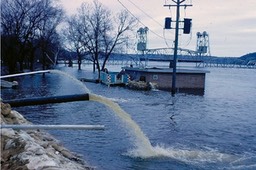 Assisting Stillwater - Flood of 1965 (12)