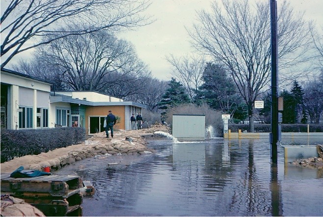 Assisting Stillwater - Flood of 1965 (4)
